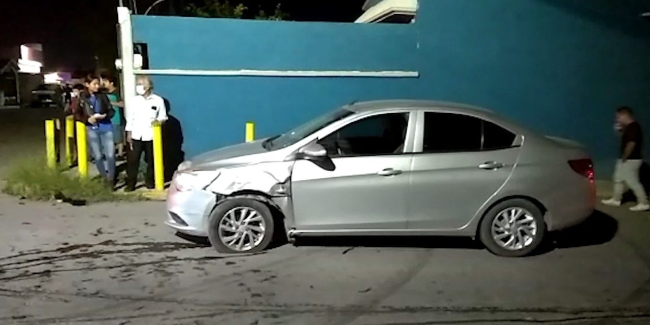 Automovilista escapa tras provocar accidente  en Saltillo