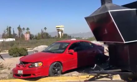 Saltillo: Joven ebrio causa destrozos en la colonia Privada Las Torres