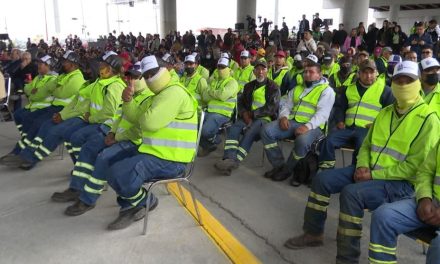 Anuncian aumento salarial para trabajadores municipales de limpieza en Saltillo