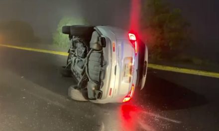 Por exceso de velocidad, pavimento mojado y neblina fue vuelca hombre en Saltillo