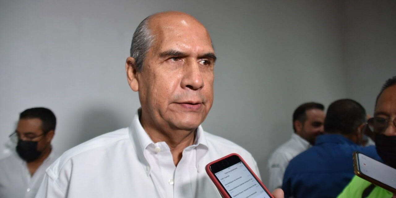 Exigen a Mario Dávila investigar venta clandestina de alcohol