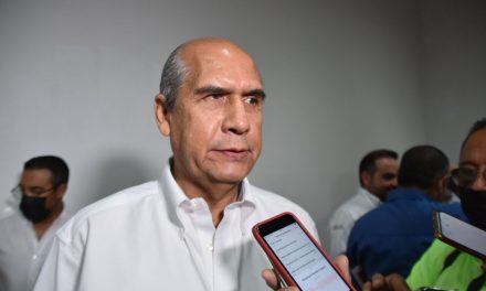 Exigen a Mario Dávila investigar venta clandestina de alcohol