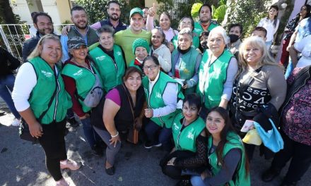Lleva Mejora brigada al mercado de la Guayulera en Saltillo