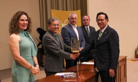 Celebran 20 Años de la Creación de CU Unidad Torreón