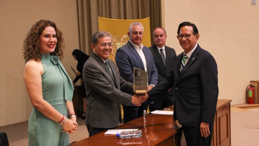 Celebran 20 Años de la Creación de CU Unidad Torreón