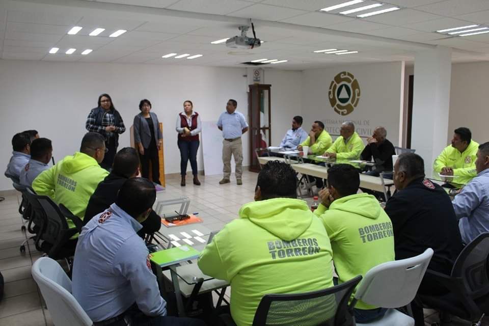 Comienza curso de preparatoria abierta en Torreón