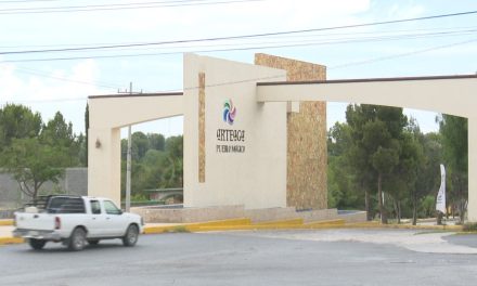 Alcalde de Arteaga avala propuesta de Jericó Abramo y espera aprobación de recursos para Pueblos Mágicos