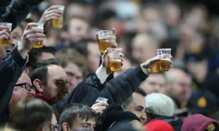 Afición puede vivir tres horas sin cerveza, afirma la FIFA