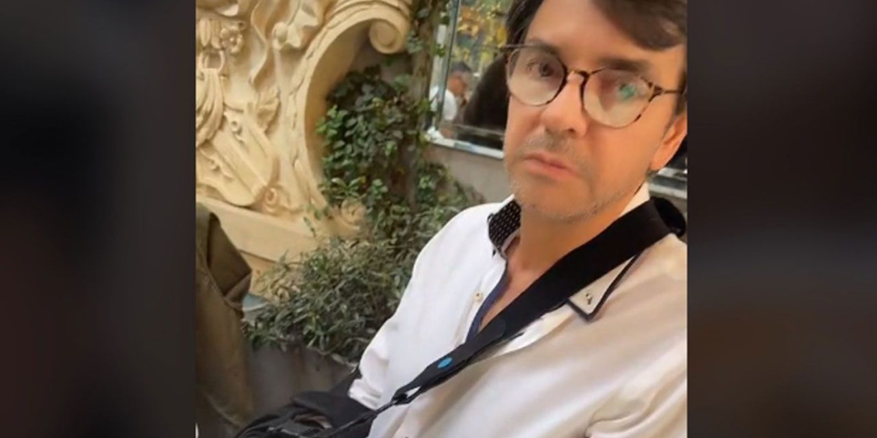 Reaparece Eugenio Derbez tras sufrir fractura múltiple en el hombro