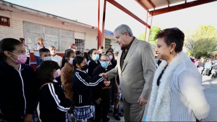 Trabajo unido en Saltillo es clave para apoyar la educación: Chema Fraustro