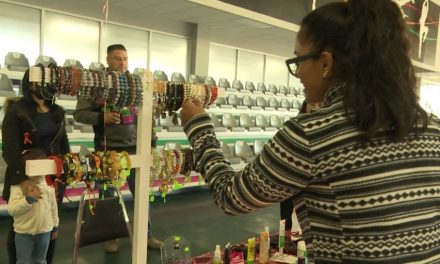 Saltillo: Fundación Luz y Esperanza inaugura mercadito para empoderar económicamente a mujeres