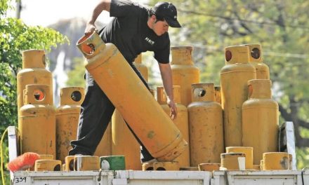 Sufren en Baja California Sur por falta de gas; no hay para comida caliente