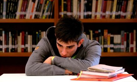 Un alumno reprobado puede caer en depresión, advierte especialista