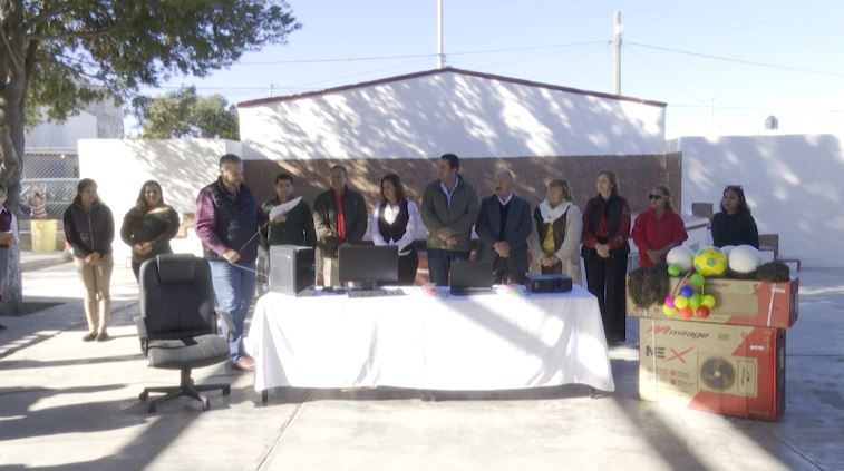 Destina gobierno de Ramos Arizpe más de 200 mil pesos en apoyos a la educación