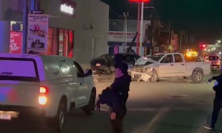 Madre e hijo y un joven más fallecen por conductor presuntamente ebrio en Monclova