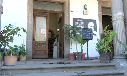 Celebra librería Carlos Monsiváis su 10 aniversario en Saltillo