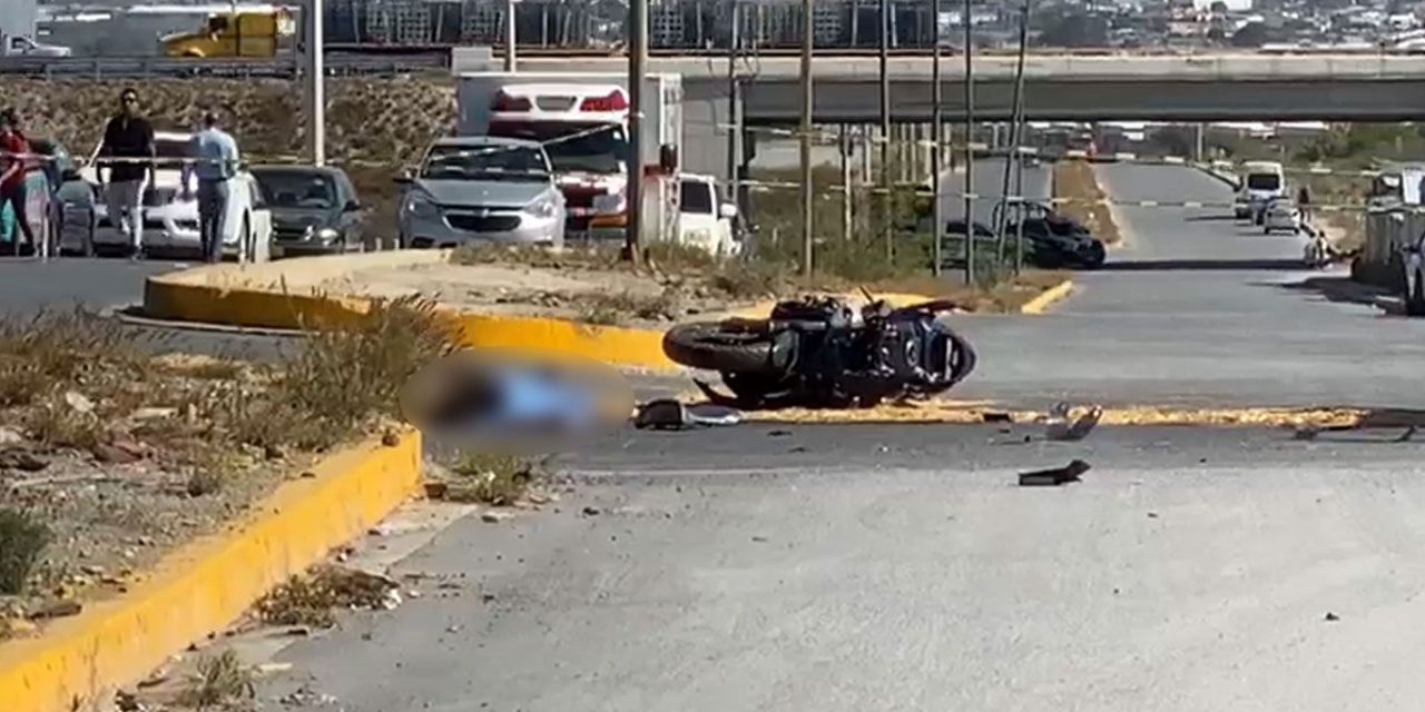 Muere motociclista en Ramos Arizpe; transporte de personal le quitó el derecho de paso