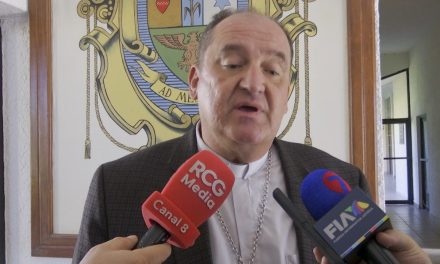 Obispos de México se suman a la defensa del INE