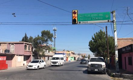 Solicitan la reparación de semáforo en Saltillo
