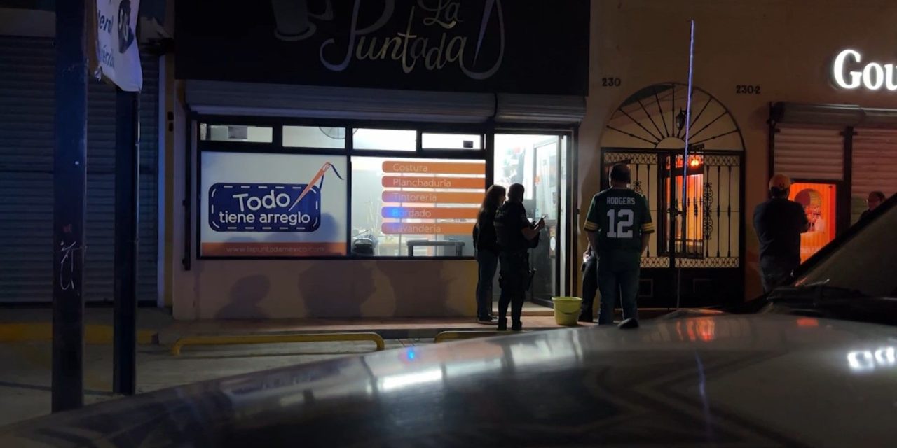 Policía evita que una tintorería la consumiera el fuego en Saltillo