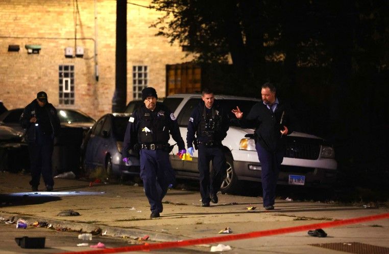 Tiroteo en Halloween deja 14 heridos en Chicago