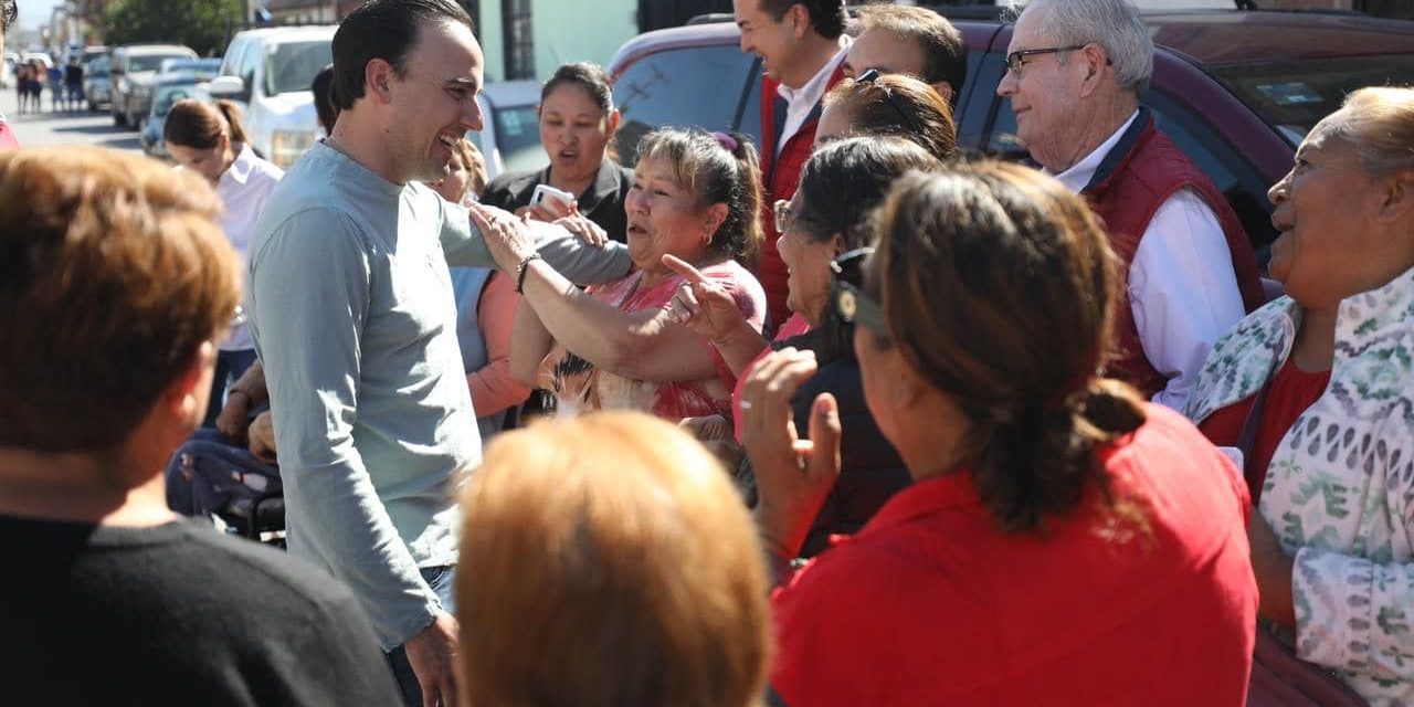 Participa Manolo Jiménez en elección interna del PRI