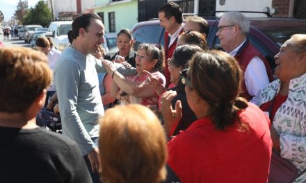Participa Manolo Jiménez en elección interna del PRI