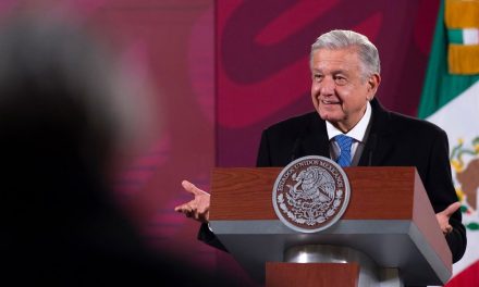 AMLO afirma que no se rompieron las relaciones con Perú a pesar de la expulsión del embajador mexicano
