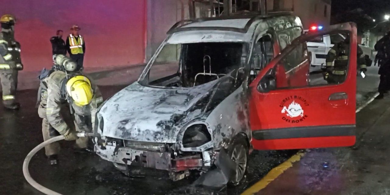 Arde camioneta por presunta falla en Saltillo