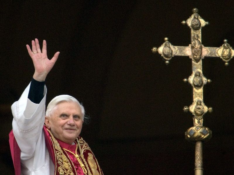 Funeral de Benedicto XVI se realizará el 5 de enero; lo presidirá el papa Francisco