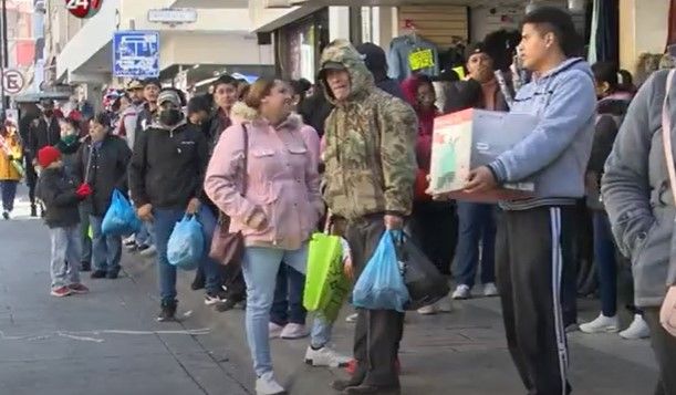 El centro se inunda de saltillenses