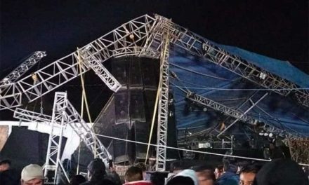 Se desploma escenario durante posada comunal en Hidalgo