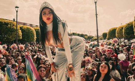 Le robaron ‘la gatita’ a Bellakath y estalla en llanto por eliminación de las redes sociales