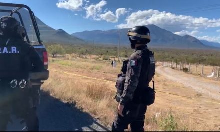 Hallan cuerpo a un costado de la carretera Zacatecas de Saltillo