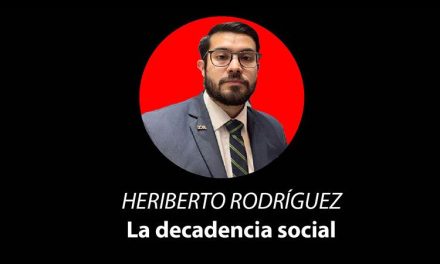 La decadencia social