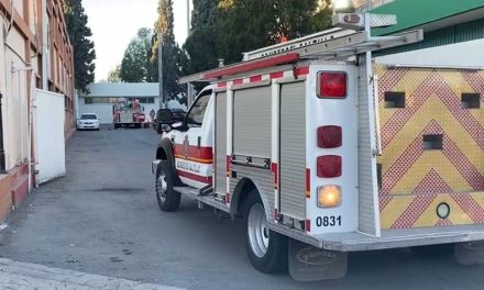 Saltillo: Se incendia el centro de Salud Madero