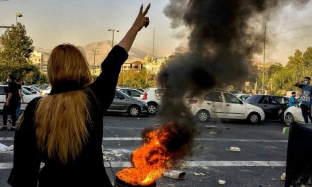 Histórico: Irán elimina la Policía de la moral después de protestas masivas