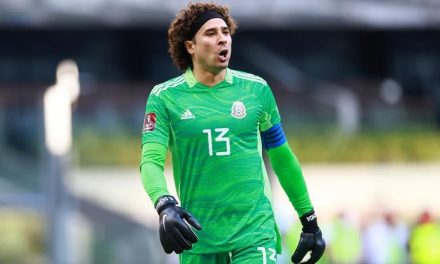 Guillermo Ochoa vuelve a Europa; equipo italiano está cerca de ficharlo