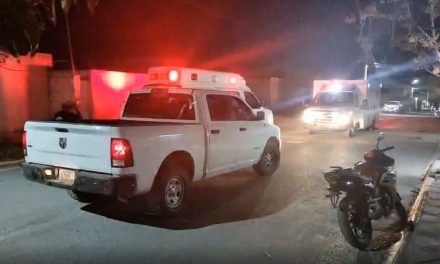 Adolescente amenaza con quitarse la vida  en Parras