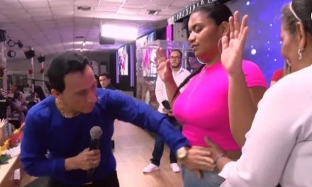 Pastor hace ‘milagro’ y logra que una joven baje dos kilos con oración