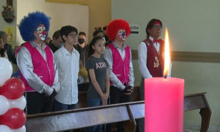 Agradecen a Dios por el don de ser payaso en Saltillo
