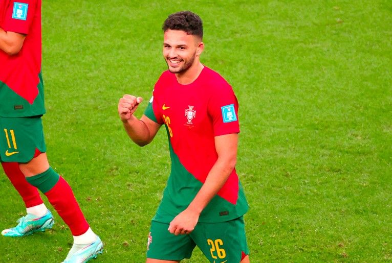Portugal aplasta a Suiza y pasa a los cuartos de final