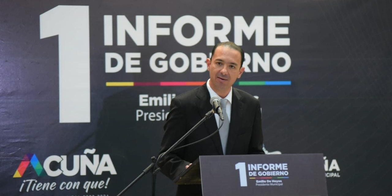 Emilio de Hoyos presenta su Primer Informe