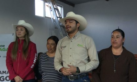 Entrega Ramiro Durán apoyos de los programas abrigo y alimentario