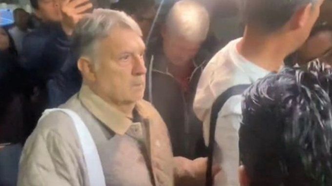 ¡Ratero! Tata Martino regresa a México entre un mar de reclamos (video)