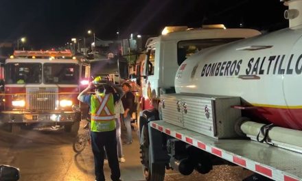 Por pirotecnia familia queda sin hogar tras arder de su vivienda en Saltillo