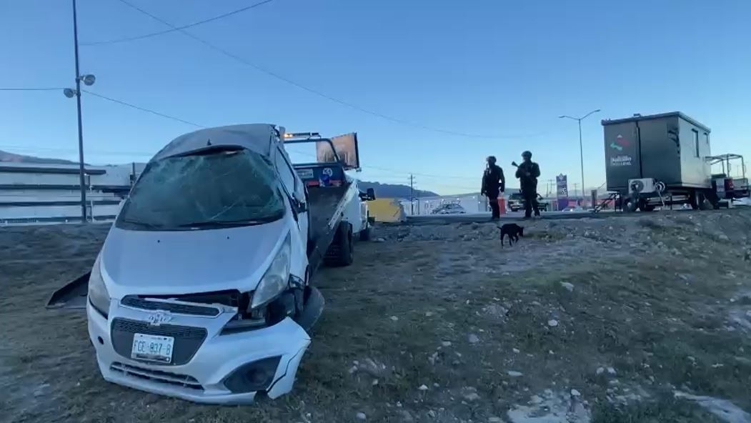 Vuelca por conducir a exceso de velocidad en Saltillo