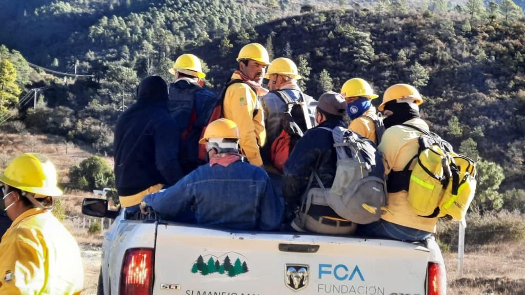 Capacitan a brigadistas de Arteaga; se acerca la temporada de incendios forestales