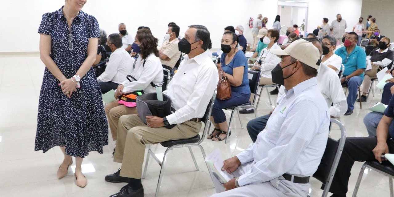 DIF Torreón: Crece programa de empacadores voluntarios
