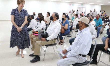 DIF Torreón: Crece programa de empacadores voluntarios